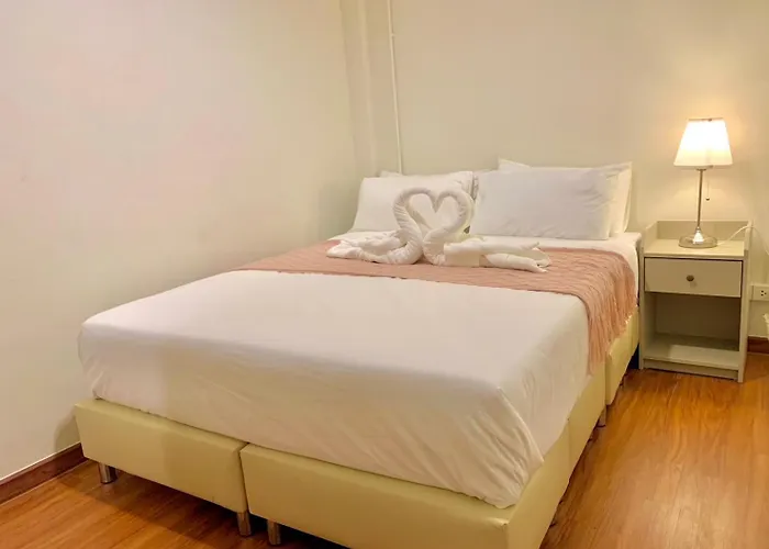 Aparthotel The Yaowarat *